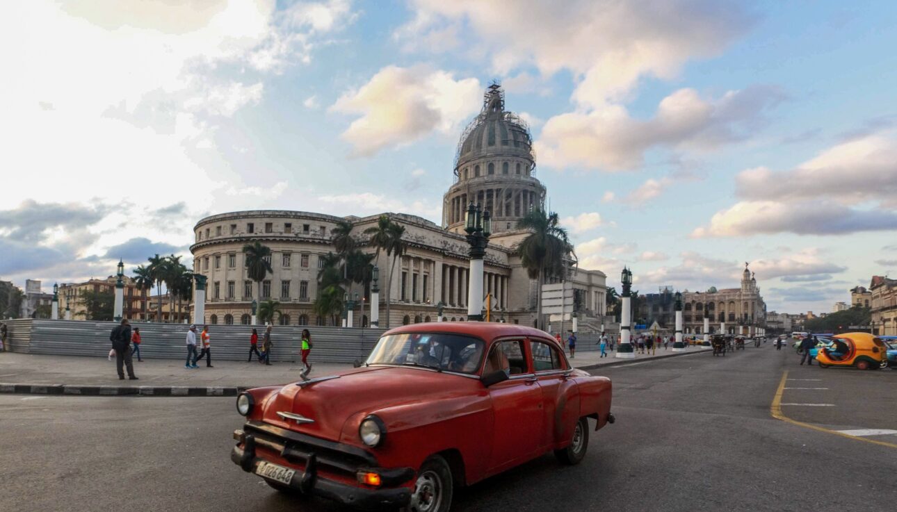 Discovering Cuba's History and Culture: Exploring the Island Through Classic Car Tours